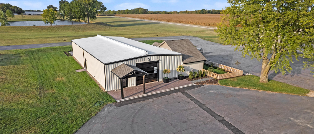 beautiful barns for weddings