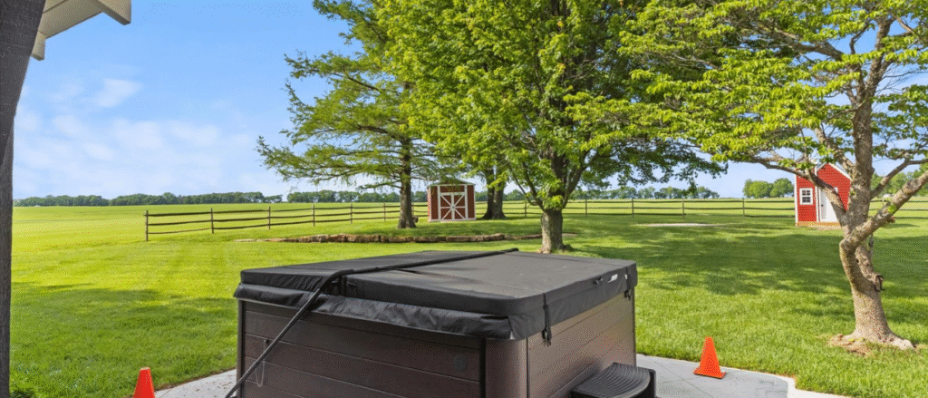Private hot tub near Kansas City for wedding weekend stays and retreats