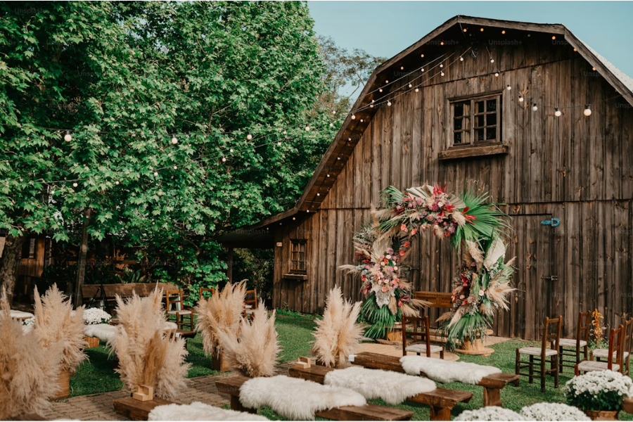 rustic barn wedding decorations