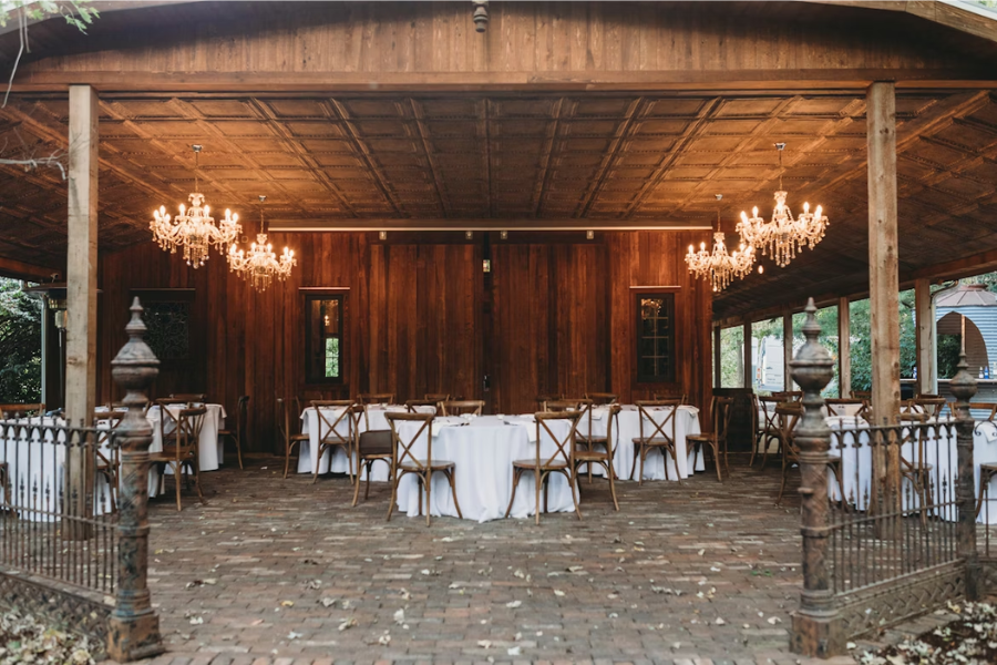 barn wedding