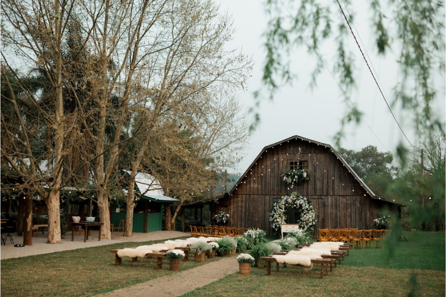 barn wedding venues kansas city
