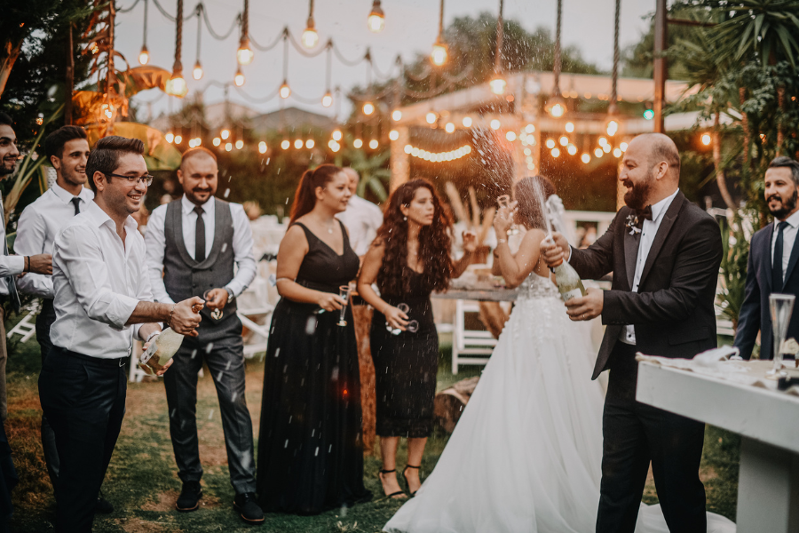 Wedding Venue Contract Red Flags Kansas City Couples Should Review Before Signing 3 guest enjoying wedding