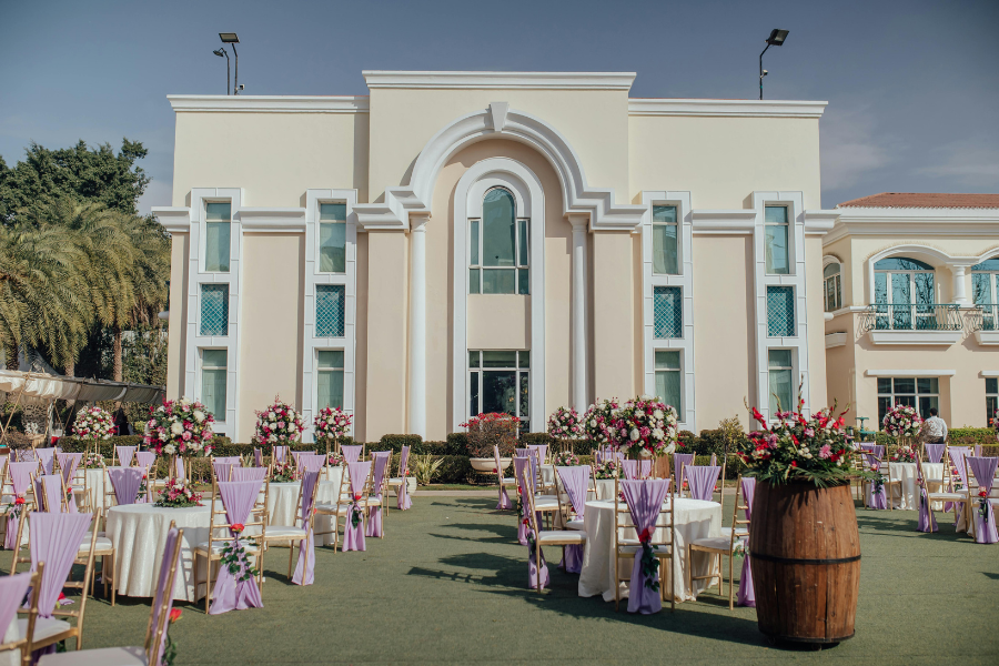 Wedding Venue With Overnight Accommodations: How Many Rooms Do You Actually Need? 1 wedding venue with overnight accommodations room count